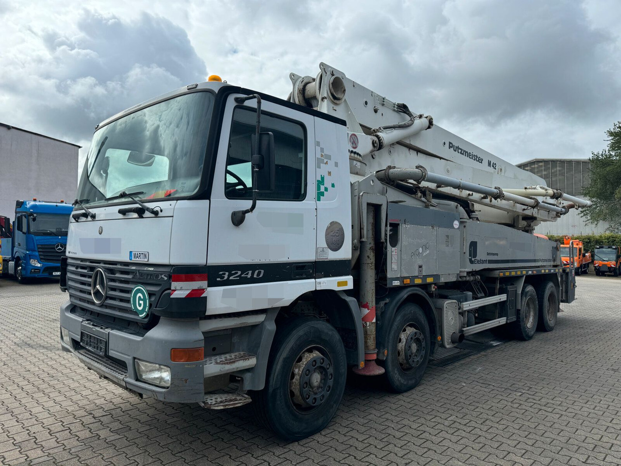 Mercedes-Benz ACTROS 3240 8x4 Betonpumpe PUTZMEISTER BSF 42 M - Bomba de hormigón: foto 3 Mercedes-Benz ACTROS 3240 8x4 Betonpumpe PUTZMEISTER BSF 42 M - Bomba de hormigón: foto 3