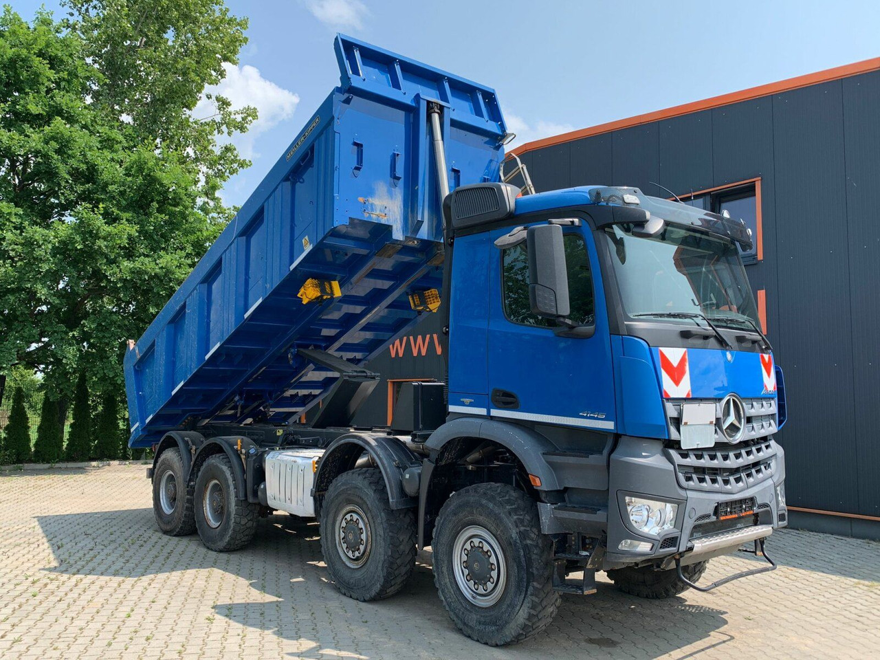Mercedes-Benz AROCS 4145 8x8 EURO6 Muldenkipper TOP! - Camión volquete: foto 2 Mercedes-Benz AROCS 4145 8x8 EURO6 Muldenkipper TOP! - Camión volquete: foto 2