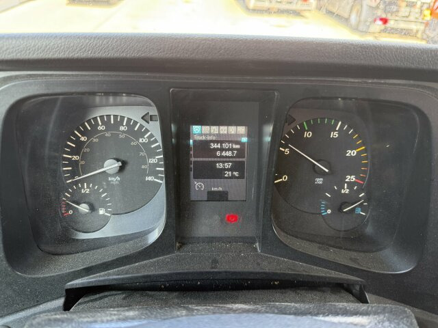 Mercedes-Benz AROCS 5051 10x6 Euro 6 Betonpumpe SERMAC 6RZ56 - Camión hormigonera con bomba: foto 2 Mercedes-Benz AROCS 5051 10x6 Euro 6 Betonpumpe SERMAC 6RZ56 - Camión hormigonera con bomba: foto 2