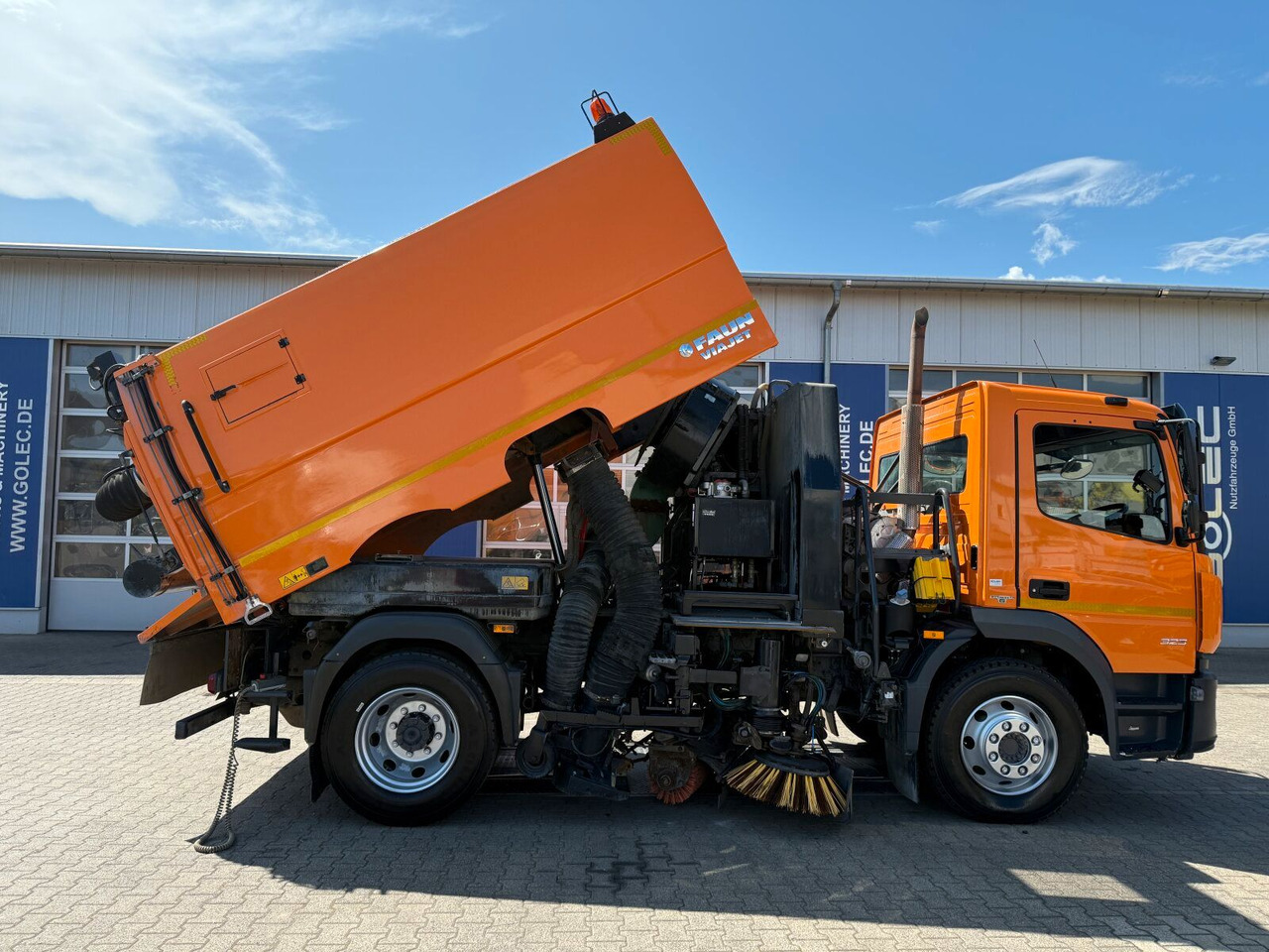 Mercedes-Benz ATEGO 1323 4x2 Kehrmaschine FAUN Viajet 6R/H - Barredora vial: foto 4 Mercedes-Benz ATEGO 1323 4x2 Kehrmaschine FAUN Viajet 6R/H - Barredora vial: foto 4