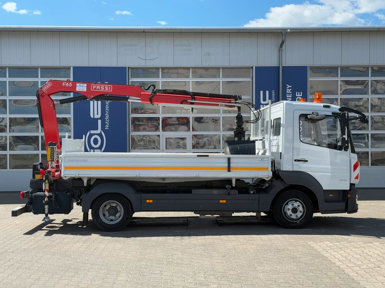 Mercedes-Benz ATEGO 818 4x2 Euro 6 Kipper Kran FASSI F65B.0.22 - Volquete furgoneta: foto 3 Mercedes-Benz ATEGO 818 4x2 Euro 6 Kipper Kran FASSI F65B.0.22 - Volquete furgoneta: foto 3