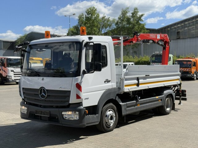 Mercedes-Benz ATEGO 818 4x2 Euro 6 Kipper Kran FASSI F65B.0.22 - Volquete furgoneta: foto 3 Mercedes-Benz ATEGO 818 4x2 Euro 6 Kipper Kran FASSI F65B.0.22 - Volquete furgoneta: foto 3