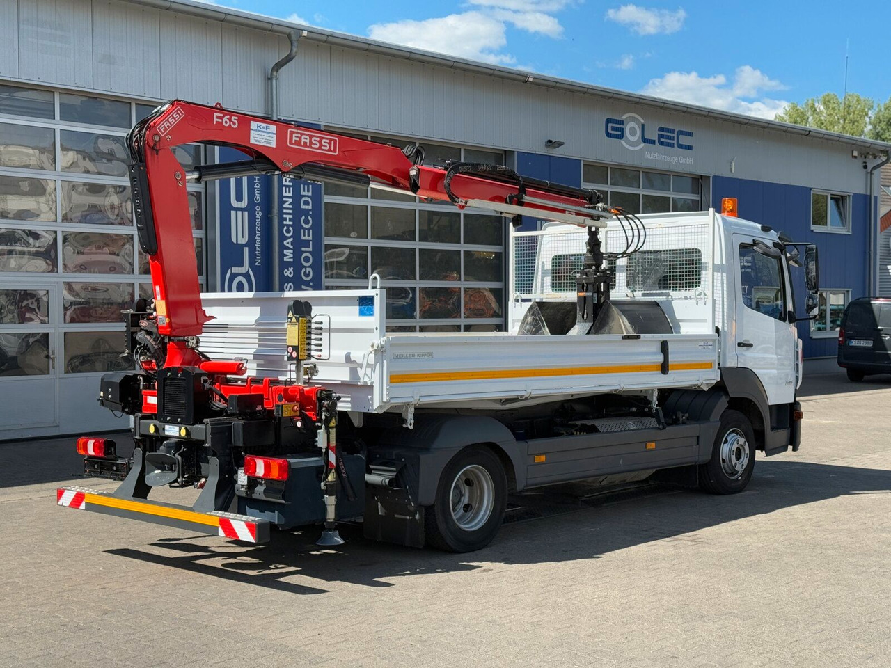 Mercedes-Benz ATEGO 818 4x2 Euro 6 Kipper Kran FASSI F65B.0.22 - Volquete furgoneta: foto 5 Mercedes-Benz ATEGO 818 4x2 Euro 6 Kipper Kran FASSI F65B.0.22 - Volquete furgoneta: foto 5
