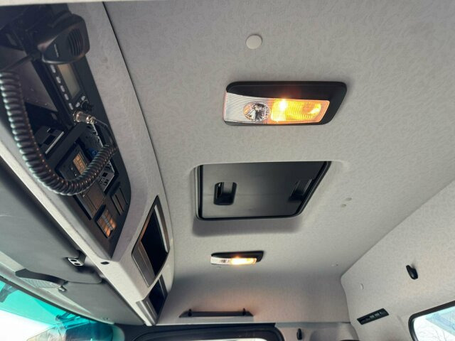 Mercedes-Benz Arocs 3351 6x6 Kipper Bordmatic Meiller - Camión volquete: foto 4 Mercedes-Benz Arocs 3351 6x6 Kipper Bordmatic Meiller - Camión volquete: foto 4