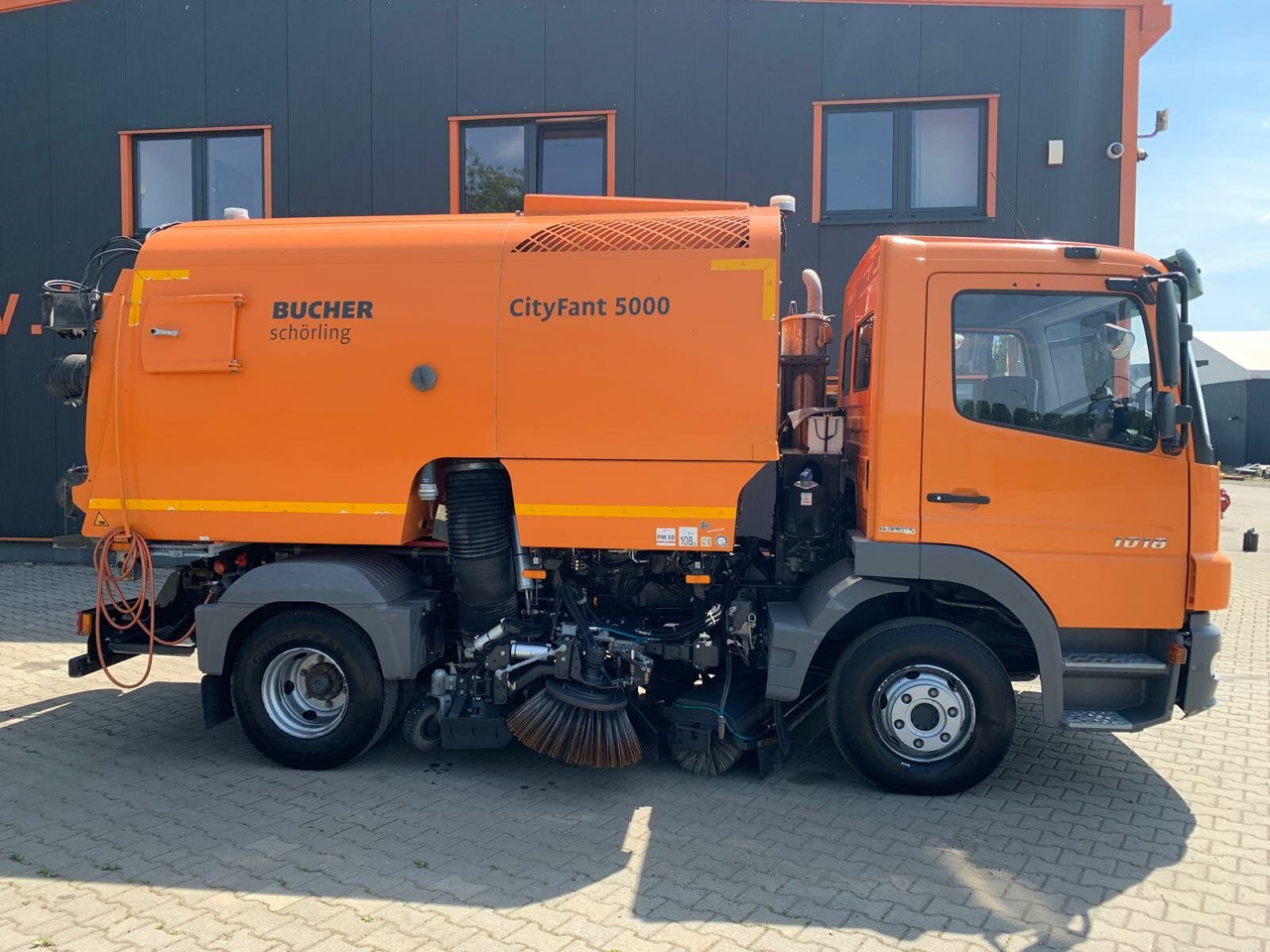 Mercedes-Benz Atego Kehrmaschine BUCHER CITYFANT 5000 - Barredora vial: foto 2 Mercedes-Benz Atego Kehrmaschine BUCHER CITYFANT 5000 - Barredora vial: foto 2