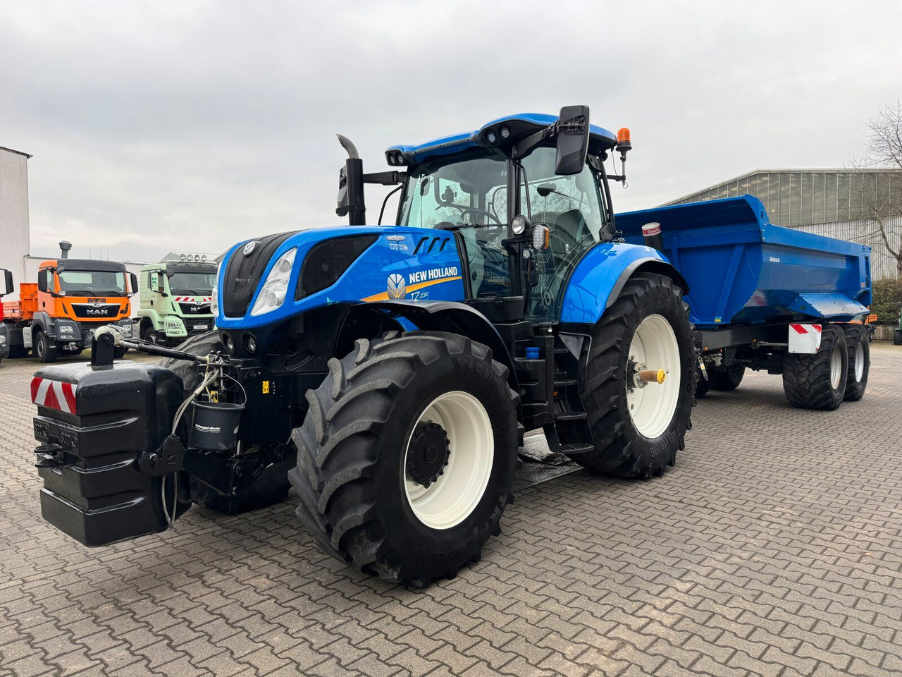 New Holland T7.230 AC 4x4 Autocommand Traktor 216 PS *Kipper - Tractor: foto 2 New Holland T7.230 AC 4x4 Autocommand Traktor 216 PS *Kipper - Tractor: foto 2