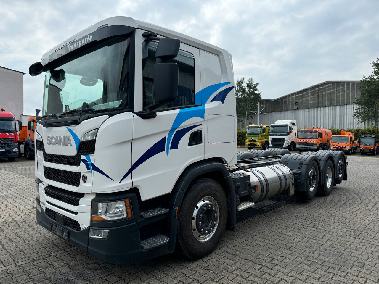 Scania G 410 B8x2*6 NB LNG Fahrgestell Nebenantrieb - Camión chasis, Camión grúa: foto 2 Scania G 410 B8x2*6 NB LNG Fahrgestell Nebenantrieb - Camión chasis, Camión grúa: foto 2