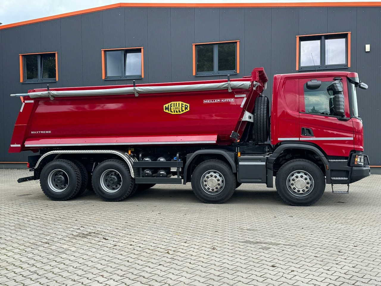 Scania P 420 8x4 Kipper Meiller Euro 6 - Camión portacontenedor de cadenas: foto 4 Scania P 420 8x4 Kipper Meiller Euro 6 - Camión portacontenedor de cadenas: foto 4