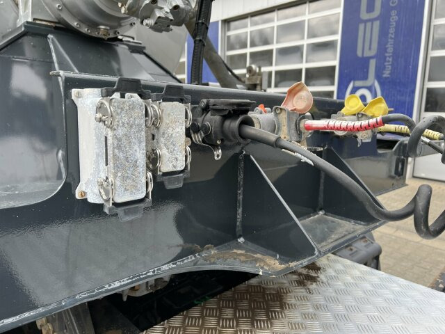 Schwing Stetter Betonmischer Auflieger 10 m³ - Semirremolque hormigonera: foto 2 Schwing Stetter Betonmischer Auflieger 10 m³ - Semirremolque hormigonera: foto 2