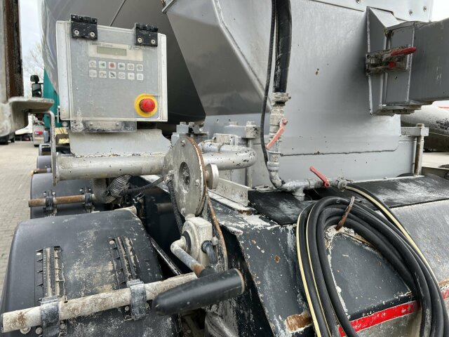 Leasing de Schwing Stetter Betonmischer Auflieger 10 m³ Schwing Stetter Betonmischer Auflieger 10 m³: foto 6 Leasing de Schwing Stetter Betonmischer Auflieger 10 m³ Schwing Stetter Betonmischer Auflieger 10 m³: foto 6