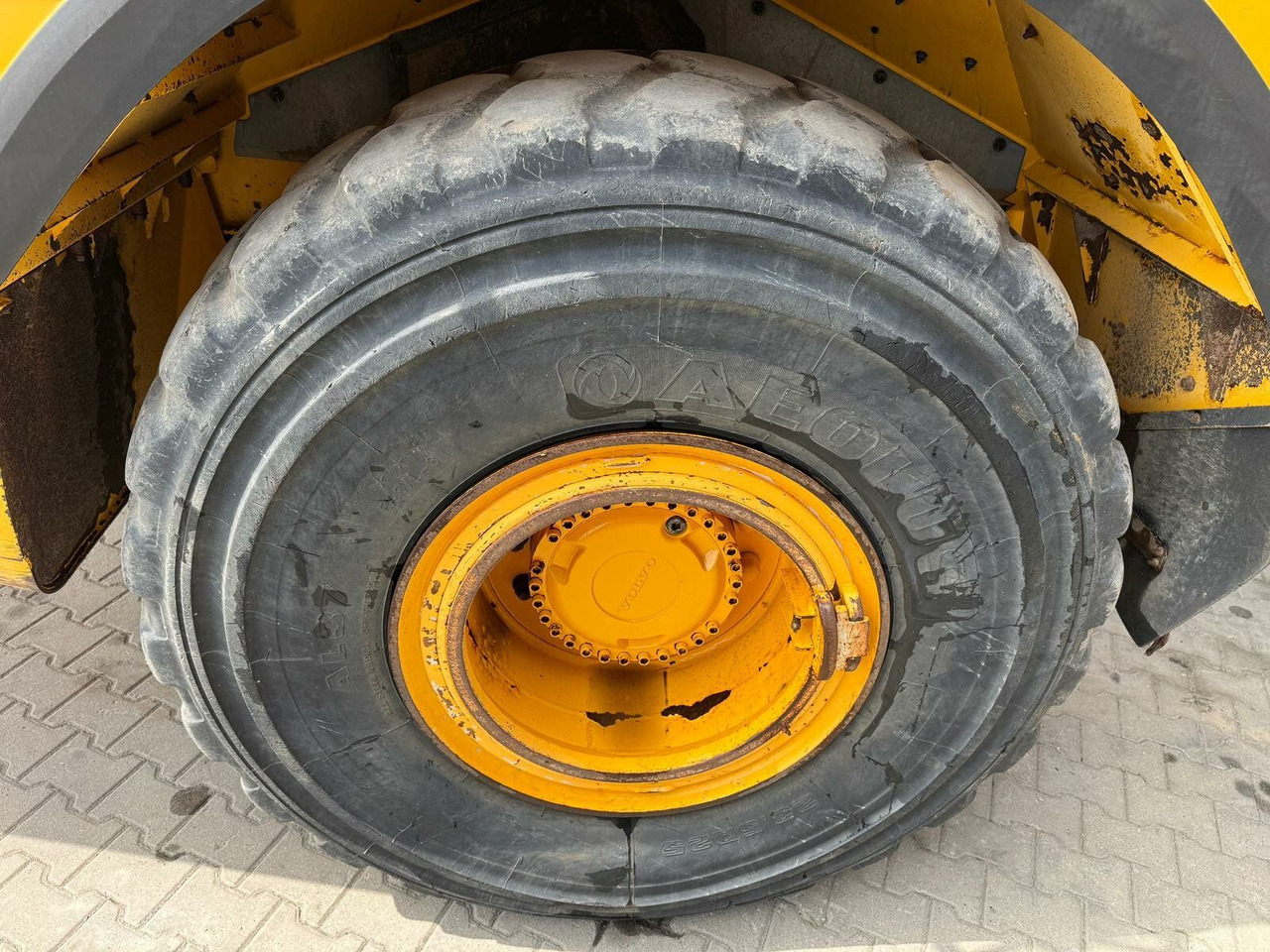 Camión volquete Volvo A25G Dumper 22,5 Ton 11.361 Stunden Volvo A25G Dumper 22,5 Ton 11.361 Stunden: foto 24