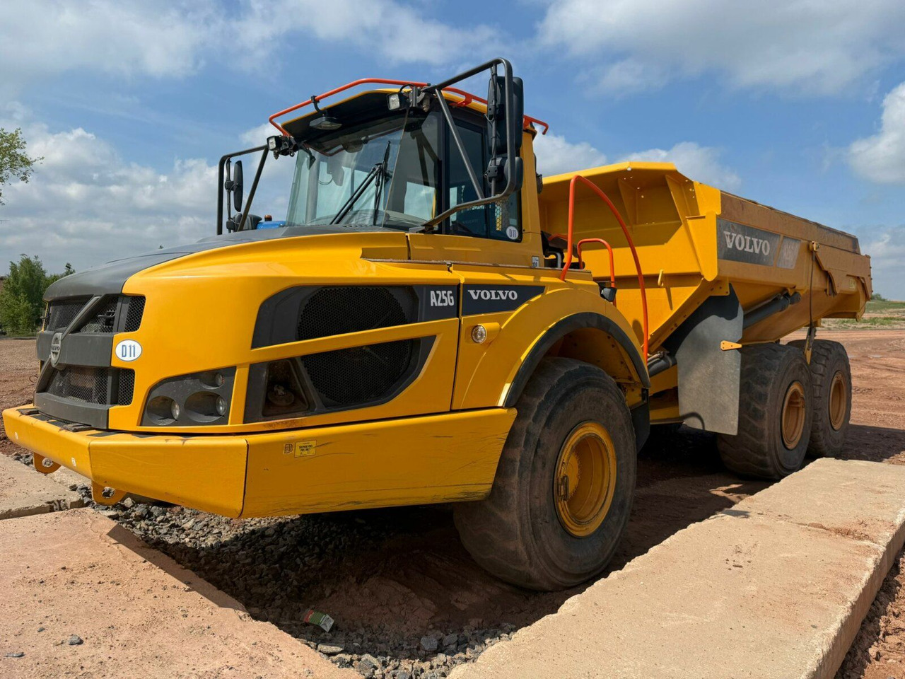 Volvo A25G Dumper 22,7 Ton TOP gepflegt - Camión portacontenedor de cadenas: foto 4 Volvo A25G Dumper 22,7 Ton TOP gepflegt - Camión portacontenedor de cadenas: foto 4