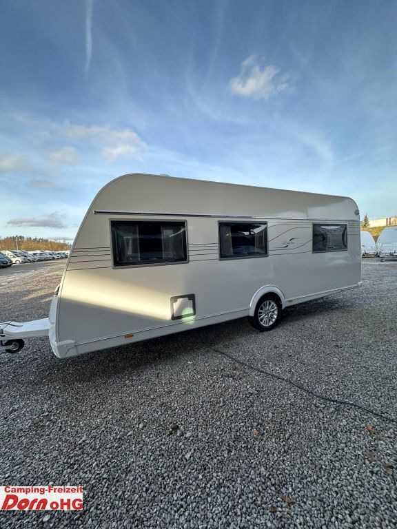 Tabbert Cazadora 550 DMK 2,5 ehem. Messefahrzeug - Caravana: foto 4 Tabbert Cazadora 550 DMK 2,5 ehem. Messefahrzeug - Caravana: foto 4
