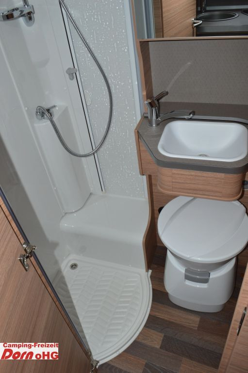 Autocaravana perfilada Weinsberg CaraCompact 640 MEG EDITION [PEPPER] 170PS-Autom: foto 12