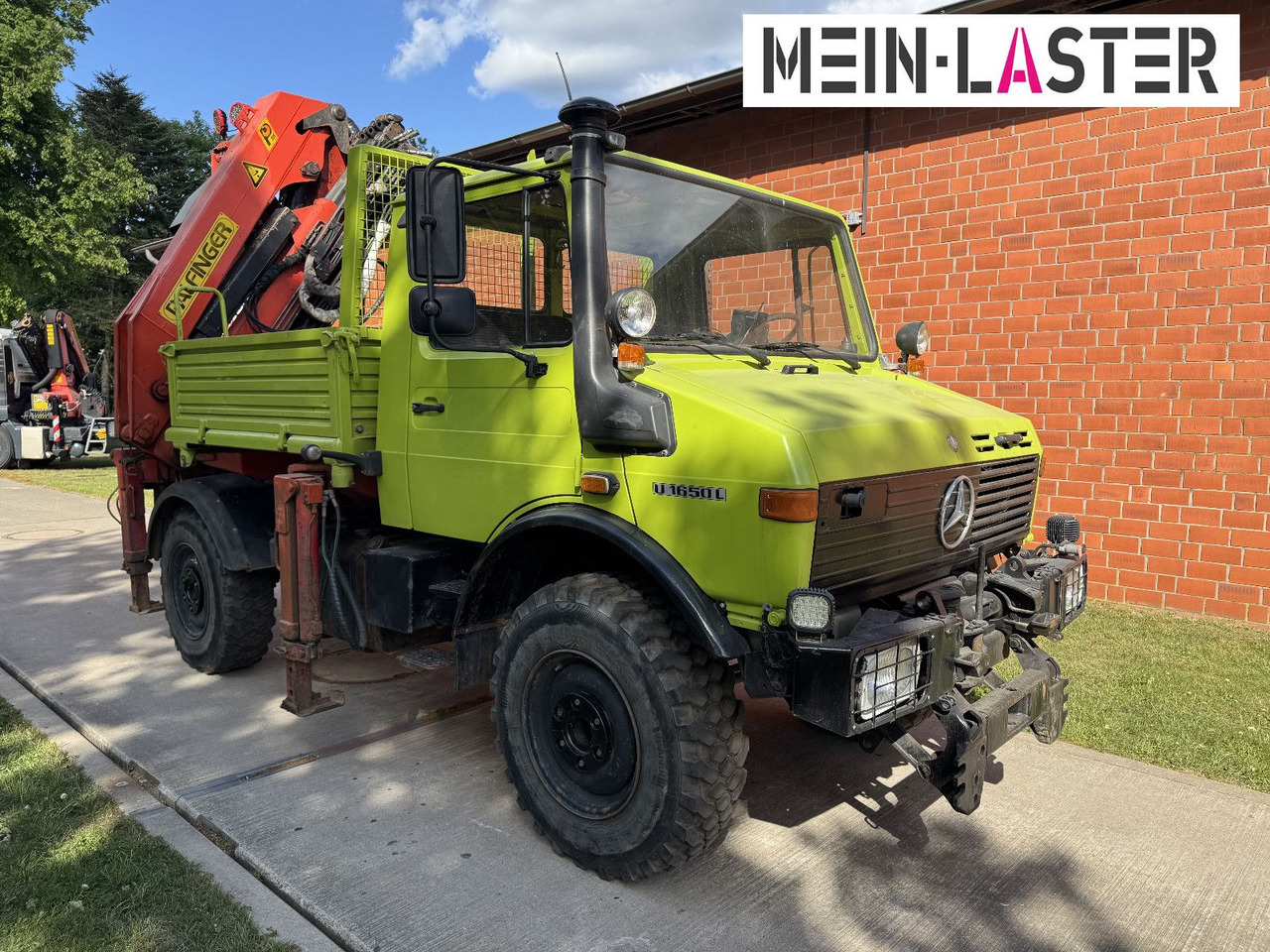 Unimog U 1650 PK 10500 Kran 15 m max. 3,9 t Seilwinde - Camión grúa: foto 3 Unimog U 1650 PK 10500 Kran 15 m max. 3,9 t Seilwinde - Camión grúa: foto 3