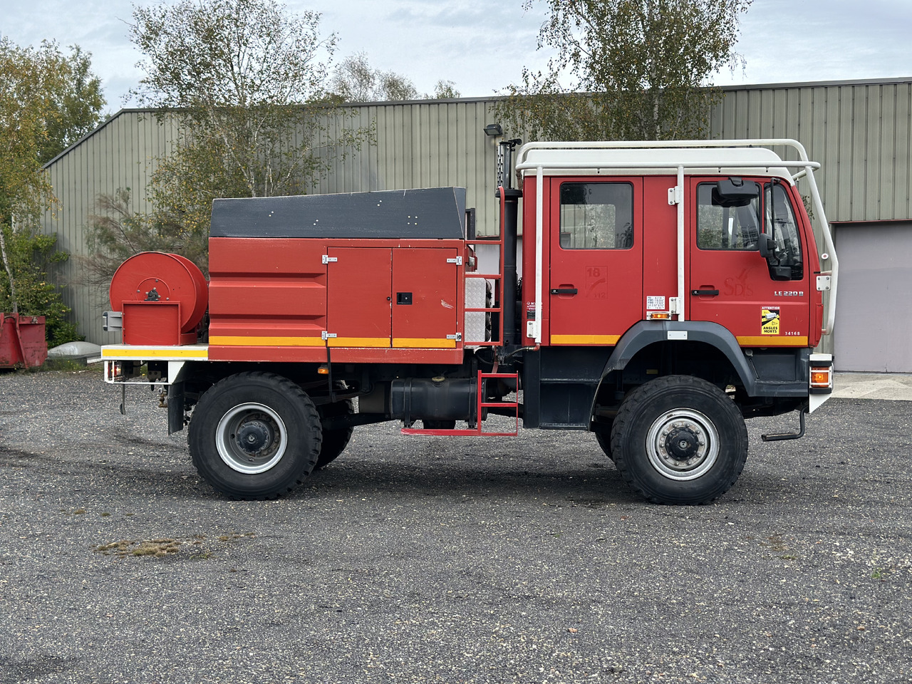 MAN LE 220B. 4x4 - Camión de bomberos: foto 2 MAN LE 220B. 4x4 - Camión de bomberos: foto 2