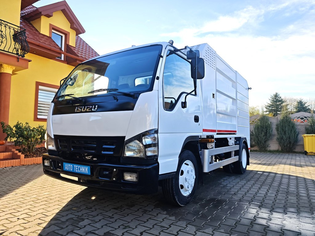 Isuzu Small CONTAINER WASHER Containerreiniger - FARID - Camión de basura: foto 1 Isuzu Small CONTAINER WASHER Containerreiniger - FARID - Camión de basura: foto 1