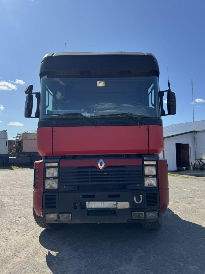 RENAULT Magnum 440 - Cabeza tractora: foto 2 RENAULT Magnum 440 - Cabeza tractora: foto 2