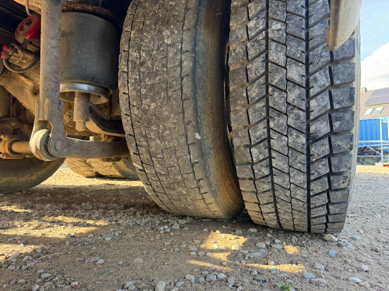 Camión caja abierta, Camión grúa MAN 26.403 6x4: foto 11