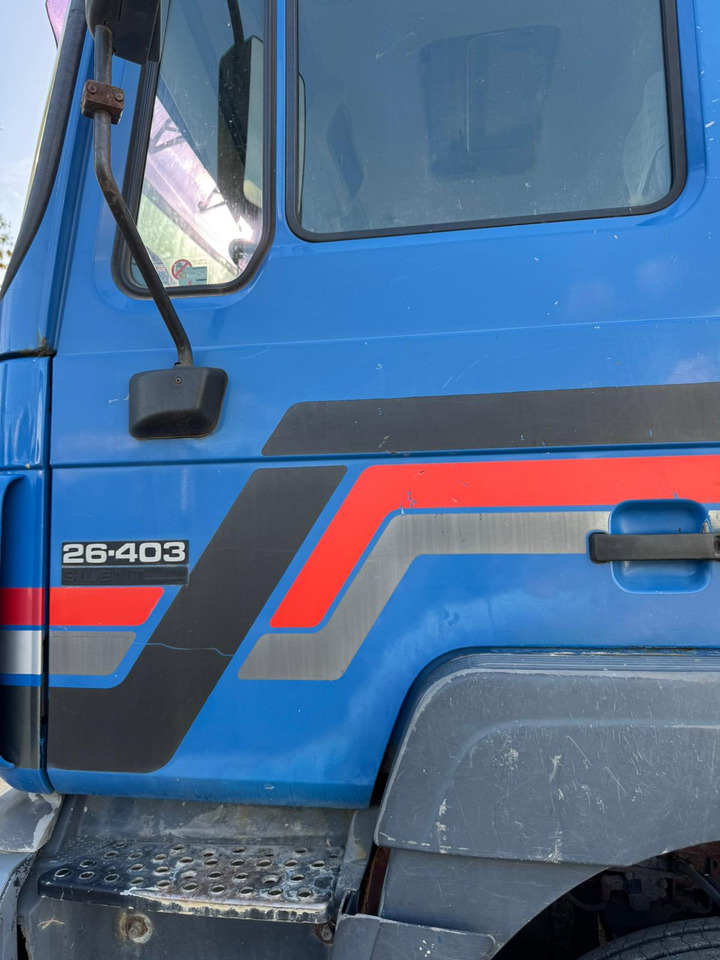 Camión caja abierta, Camión grúa MAN 26.403 6x4: foto 10