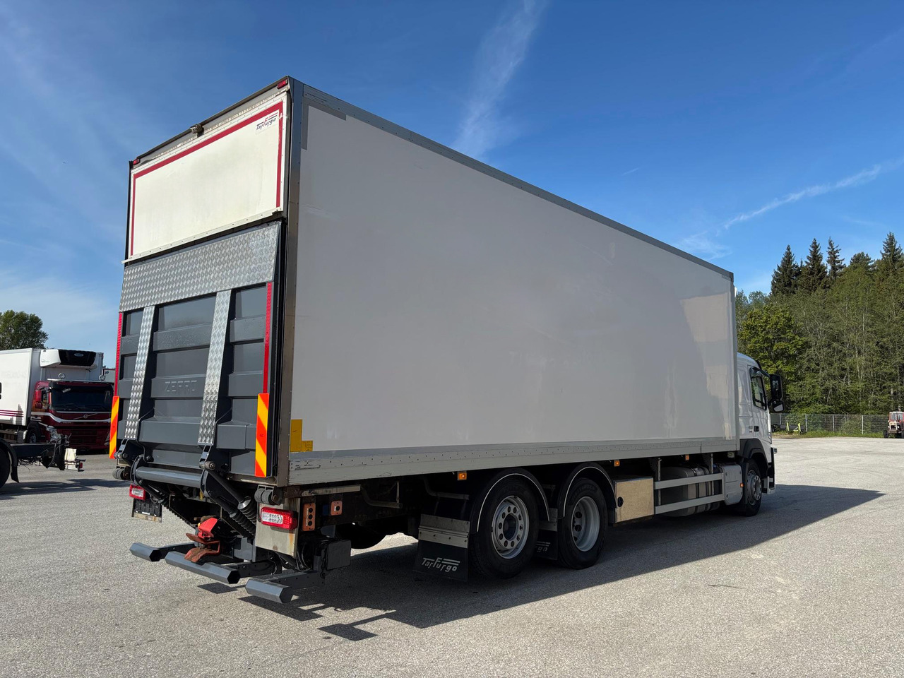 VOLVO FM460 - Camión frigorífico: foto 4 VOLVO FM460 - Camión frigorífico: foto 4