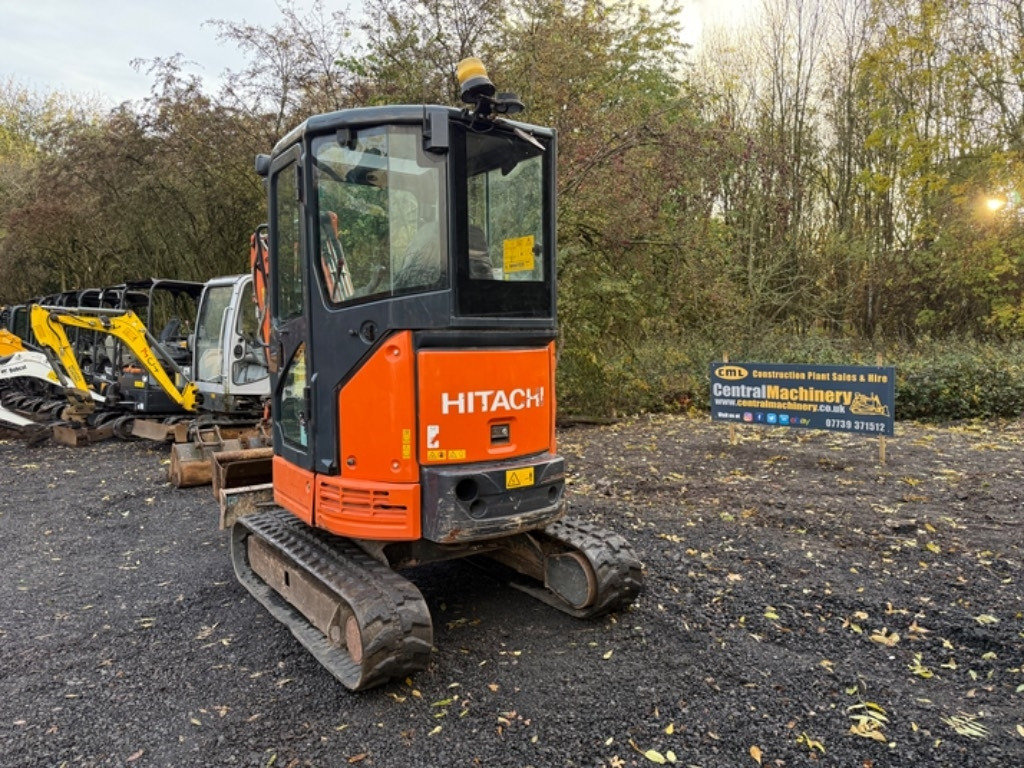 Hitachi ZX 26 U-5 A CR - Miniexcavadora: foto 5 Hitachi ZX 26 U-5 A CR - Miniexcavadora: foto 5