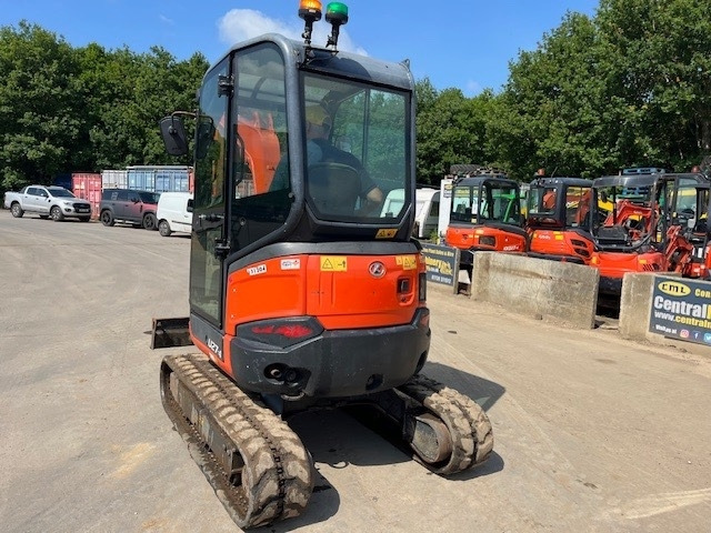 Kubota U 27-4 - Miniexcavadora: foto 5 Kubota U 27-4 - Miniexcavadora: foto 5