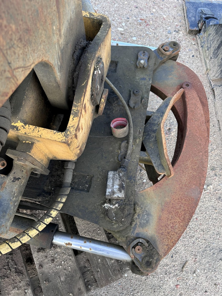 Rotor basculante ENGCON EC 30 - S80 GR30 -S80 - SVAB Engcon Rototilt - Tiltrotator: foto 8