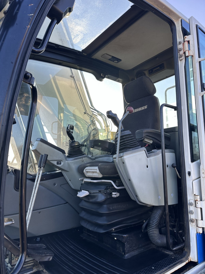 LIEBHERR R 924 LC Top Zustand !!! Kein 914- 916- 920- 926 - Excavadora de cadenas: foto 4 LIEBHERR R 924 LC Top Zustand !!! Kein 914- 916- 920- 926 - Excavadora de cadenas: foto 4