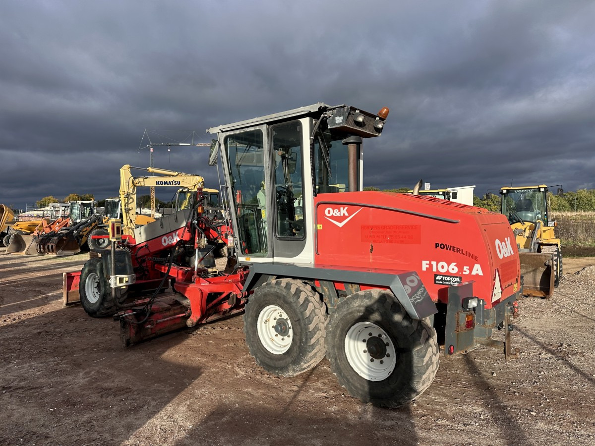 O&K F 106.5 - 6x6 Laser Topcon- Klima Cummins 6 Zyl. - Grader: foto 5 O&K F 106.5 - 6x6 Laser Topcon- Klima Cummins 6 Zyl. - Grader: foto 5