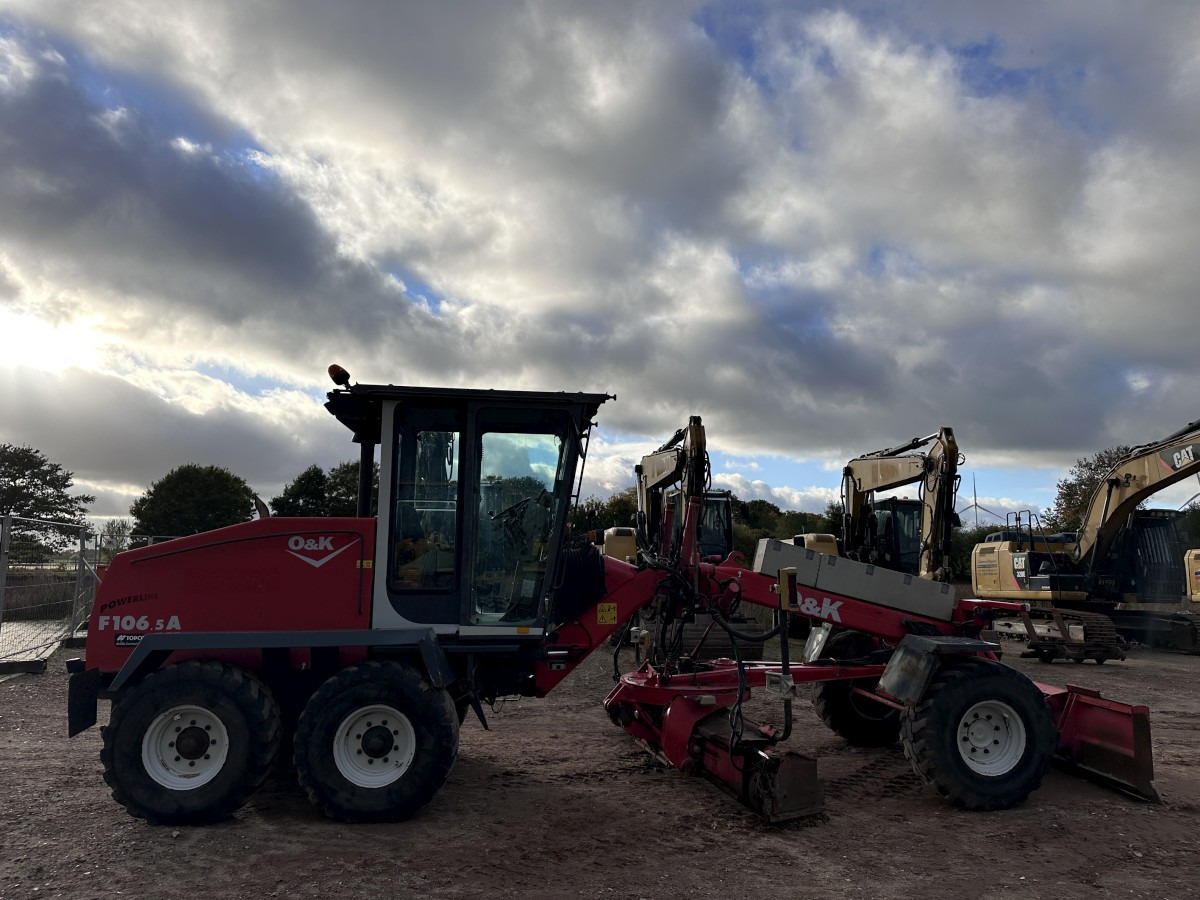 O&K F 106.5 - 6x6 Laser Topcon- Klima Cummins 6 Zyl. - Grader: foto 2 O&K F 106.5 - 6x6 Laser Topcon- Klima Cummins 6 Zyl. - Grader: foto 2