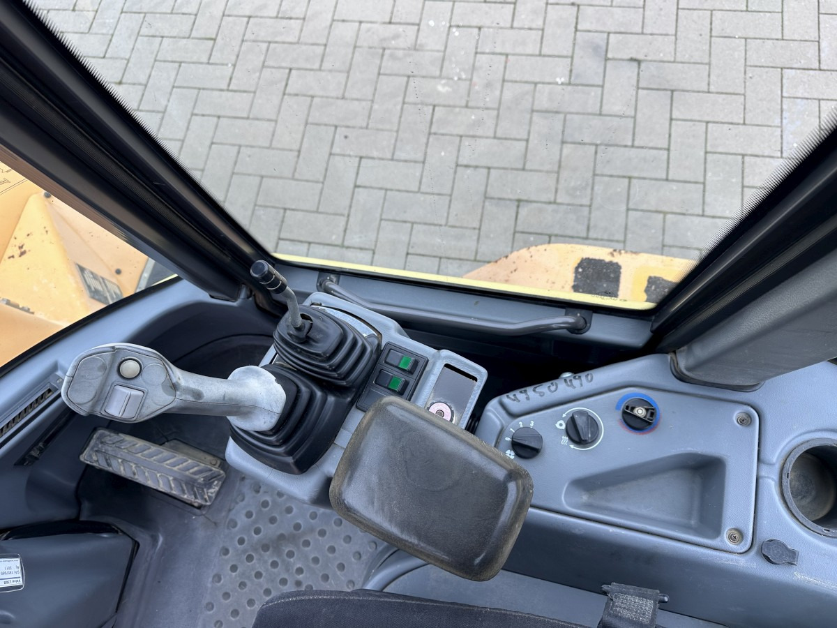 Cargadora de ruedas VOLVO L 30 B PRO 3er Kreis Klappschaufel+Palettengabel: foto 10