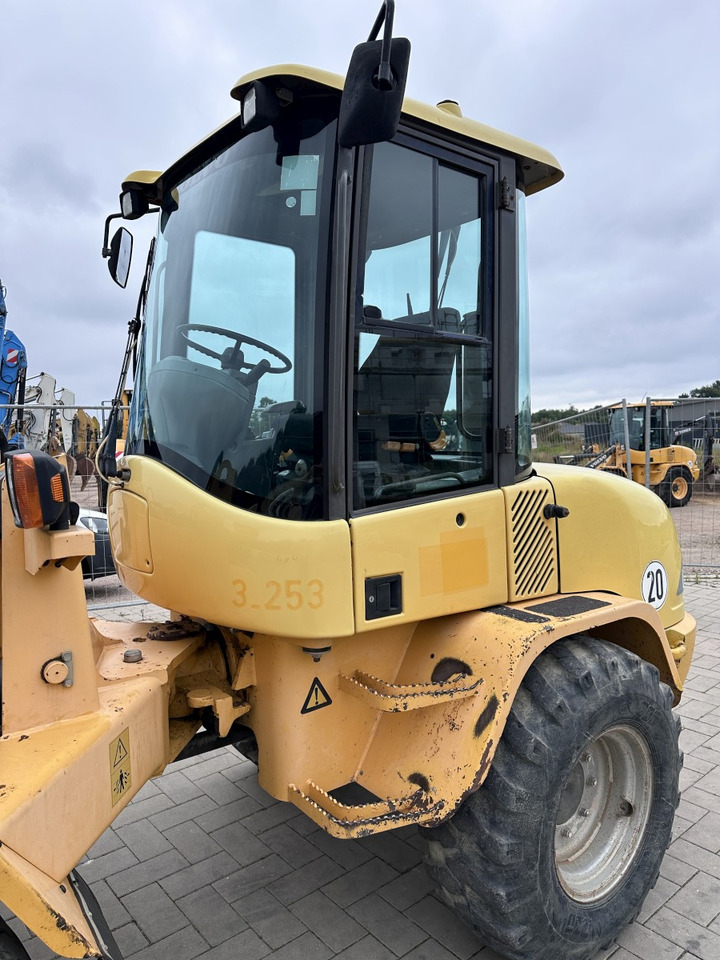 Cargadora de ruedas VOLVO L 30 B PRO 3er Kreis Klappschaufel+Palettengabel: foto 19