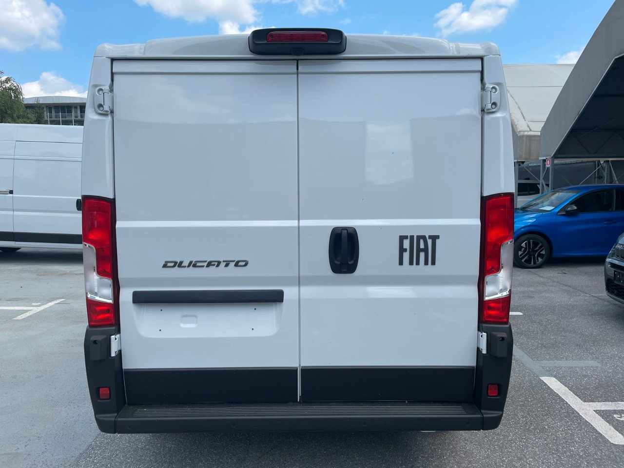 Fiat Ducato 30L L2H1 120 Kastenwagen 2025 - Furgoneta pequeña: foto 5 Fiat Ducato 30L L2H1 120 Kastenwagen 2025 - Furgoneta pequeña: foto 5
