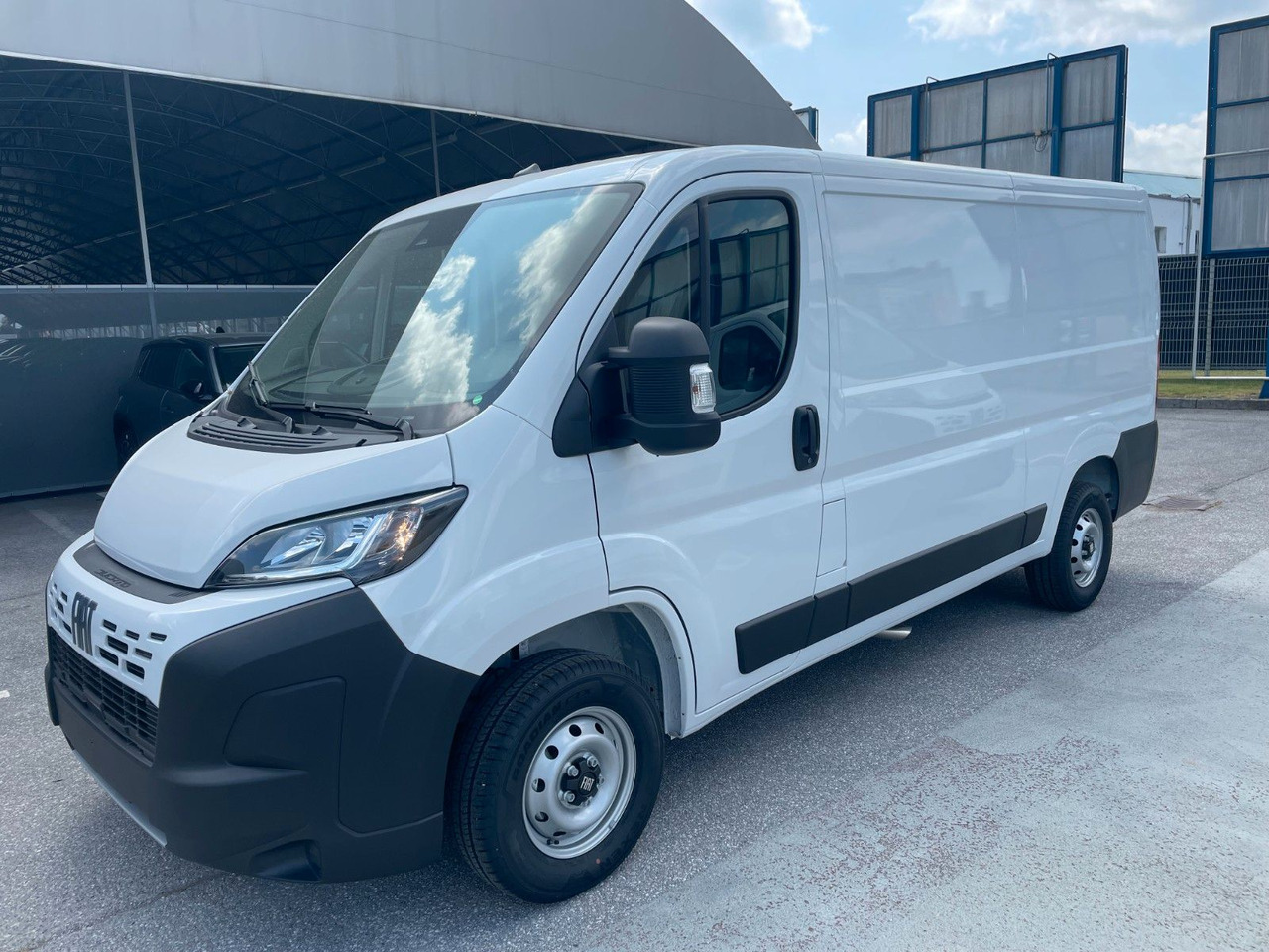 Fiat Ducato 30L L2H1 120 Kastenwagen 2025 - Furgoneta pequeña: foto 1 Fiat Ducato 30L L2H1 120 Kastenwagen 2025 - Furgoneta pequeña: foto 1