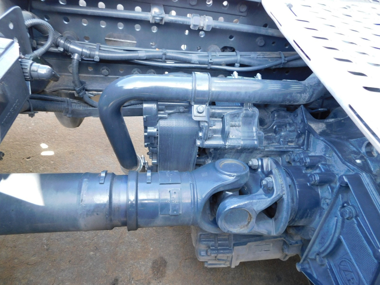 Cabeza tractora Iveco As440stfp lt: foto 8