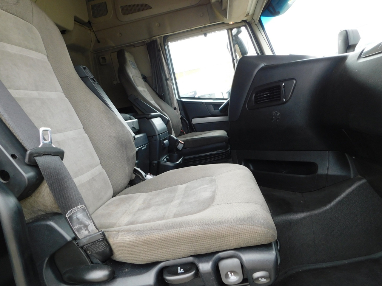 Iveco As440tp - Cabeza tractora: foto 5 Iveco As440tp - Cabeza tractora: foto 5