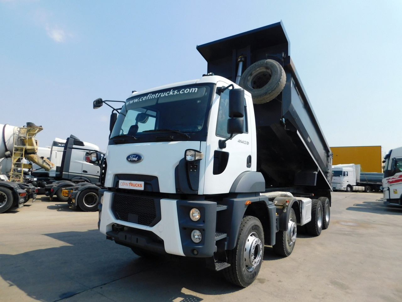 Ford 4142d 8x4 dcab e6 16s2230 - Camión volquete: foto 1 Ford 4142d 8x4 dcab e6 16s2230 - Camión volquete: foto 1