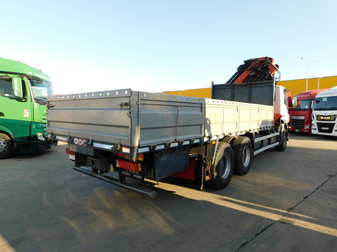 Iveco Magirus trakker - Camión caja abierta, Camión grúa: foto 3 Iveco Magirus trakker - Camión caja abierta, Camión grúa: foto 3