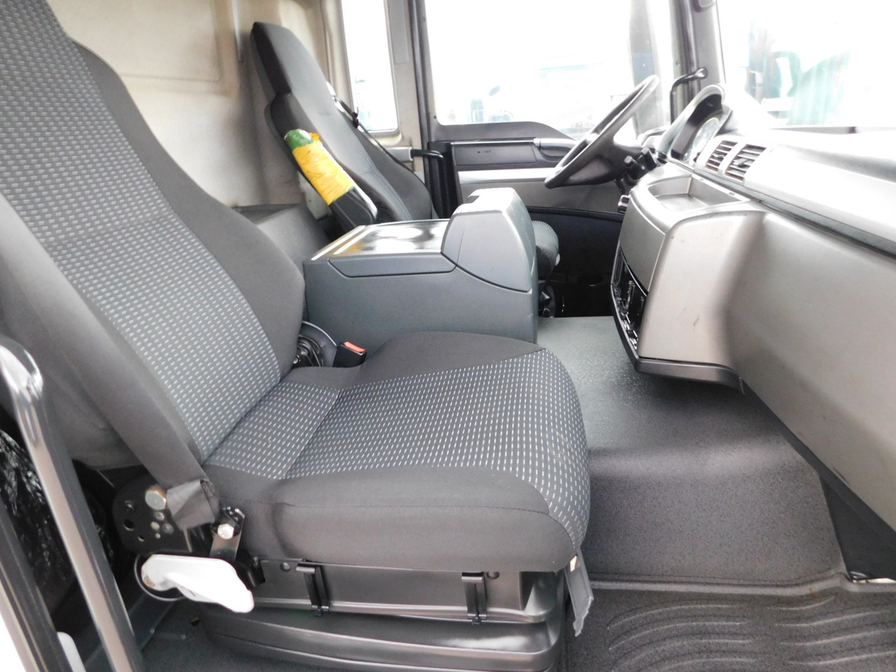 Man Tgs 35480 - Camión volquete: foto 5 Man Tgs 35480 - Camión volquete: foto 5