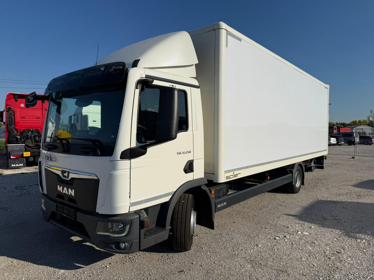 MAN TGL 12.250 4x2 BL Euro6 Klima AHK Luftfeder - Furgoneta caja cerrada: foto 1 MAN TGL 12.250 4x2 BL Euro6 Klima AHK Luftfeder - Furgoneta caja cerrada: foto 1