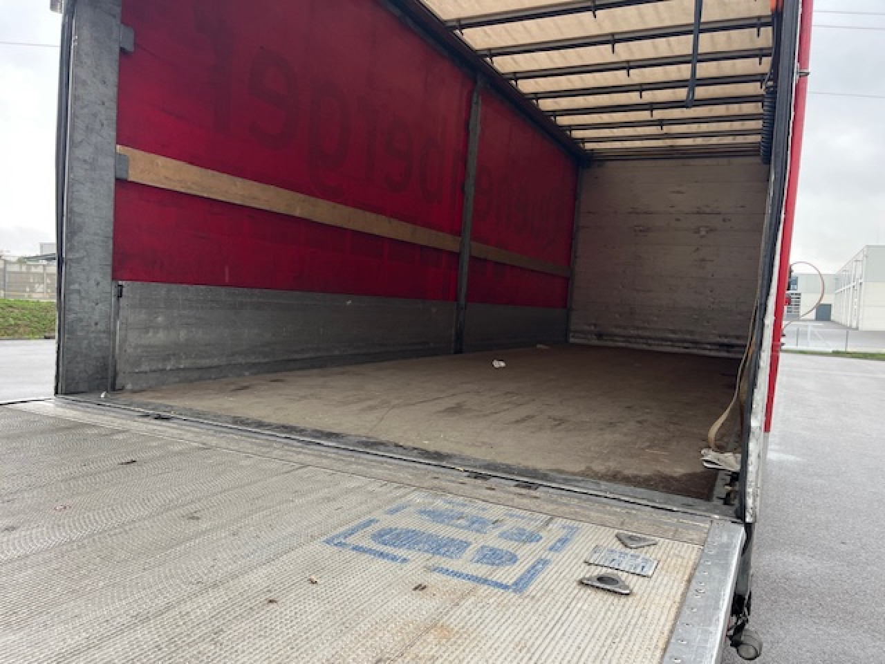 MAN TGM 18.320 4x2 BL Durchladbar - mit Tandemhänger - Camión lona: foto 3 MAN TGM 18.320 4x2 BL Durchladbar - mit Tandemhänger - Camión lona: foto 3