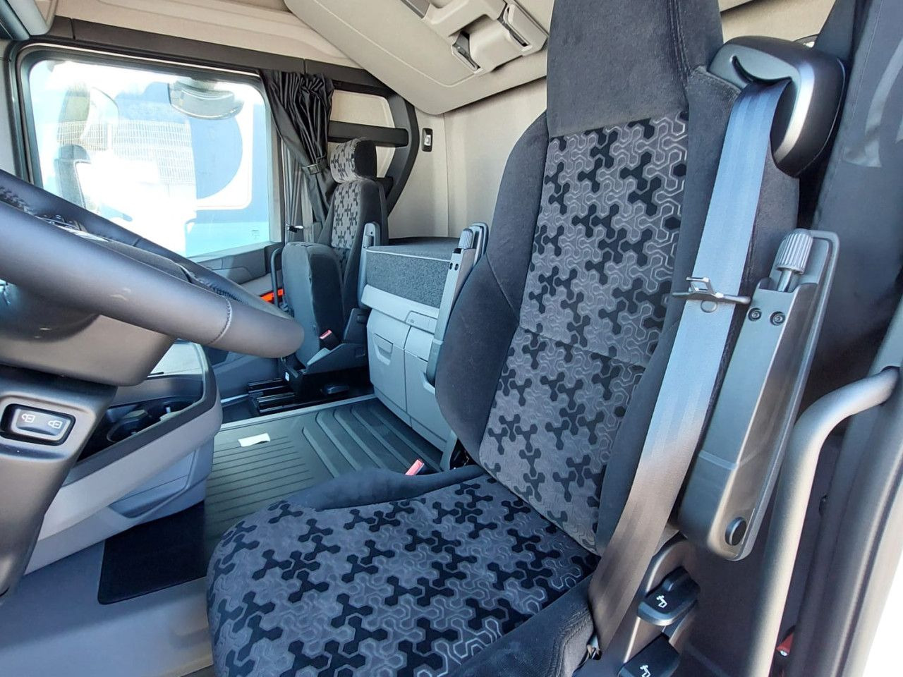 Scania R 460 - Cabeza tractora: foto 2 Scania R 460 - Cabeza tractora: foto 2