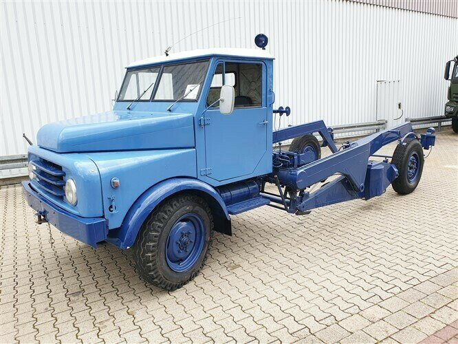 AL 28 Ruthmann Hubwagen, 2,5t, 4x2 AL 28 Ruthmann Hubwagen, 2,5t, 4x2 - Camión portacontenedor de cadenas: foto 1 AL 28 Ruthmann Hubwagen, 2,5t, 4x2 AL 28 Ruthmann Hubwagen, 2,5t, 4x2 - Camión portacontenedor de cadenas: foto 1