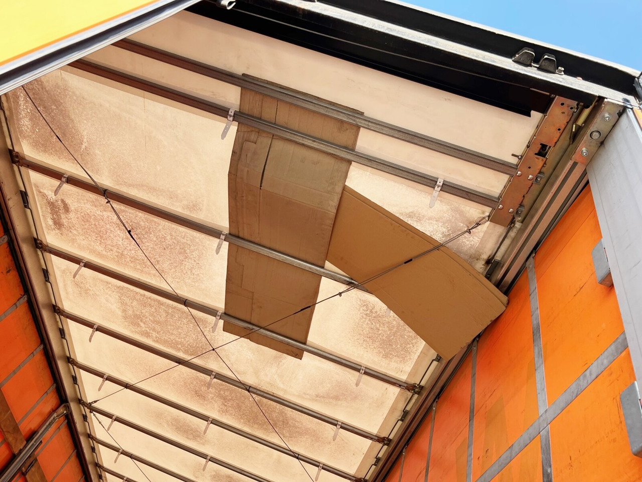 Semirremolque lona Ackermann PS-F 5.3/13.5 EZG SPS PS-F 5.3/13.5 EZG SPS, Edscha-Verdeck, Lenkachse: foto 14 Semirremolque lona Ackermann PS-F 5.3/13.5 EZG SPS PS-F 5.3/13.5 EZG SPS, Edscha-Verdeck, Lenkachse: foto 14