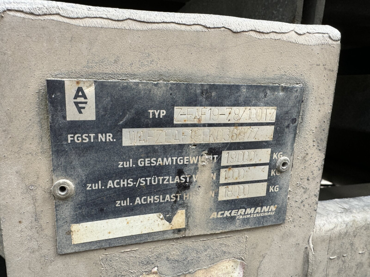 Ackermann Z-EAF 19-7,8/100TZ Z-EAF 19-7,8/100TZ, Verzinkt - Remolque caja cerrada: foto 3 Ackermann Z-EAF 19-7,8/100TZ Z-EAF 19-7,8/100TZ, Verzinkt - Remolque caja cerrada: foto 3