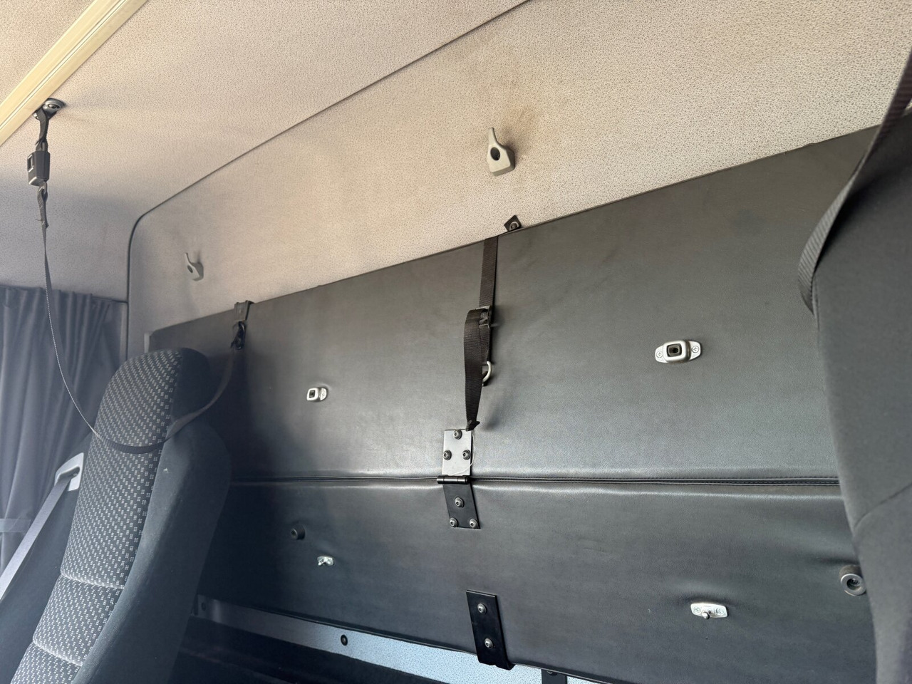 Mercedes-Benz Actros 1844 LS 4x2 Actros 1844 LS 4x2 - Cabeza tractora: foto 2 Mercedes-Benz Actros 1844 LS 4x2 Actros 1844 LS 4x2 - Cabeza tractora: foto 2