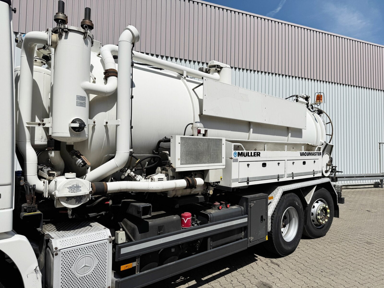 Camión Mercedes-Benz Actros 2541 L 6x2 Actros 2541 L 6x2, Müller Saug-/Spülwagen ca. 12m³, Widi-Platte, Lift-/Lenkachse: foto 6 Camión Mercedes-Benz Actros 2541 L 6x2 Actros 2541 L 6x2, Müller Saug-/Spülwagen ca. 12m³, Widi-Platte, Lift-/Lenkachse: foto 6