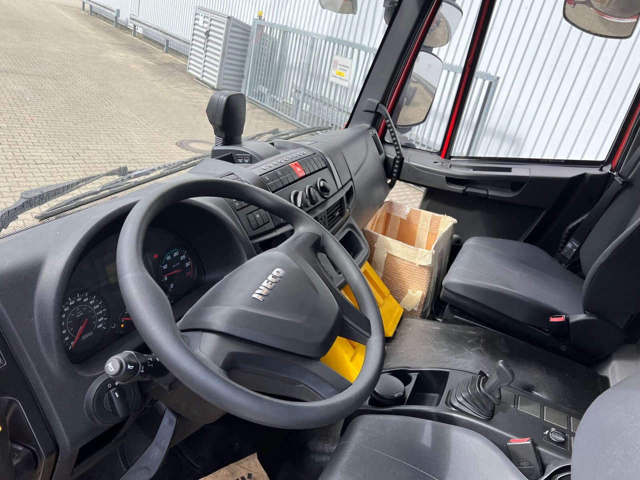 EuroCargo ML160E32 4x2 EuroCargo ML160E32 4x2, Feuerwehr - Camión multibasculante: foto 4 EuroCargo ML160E32 4x2 EuroCargo ML160E32 4x2, Feuerwehr - Camión multibasculante: foto 4