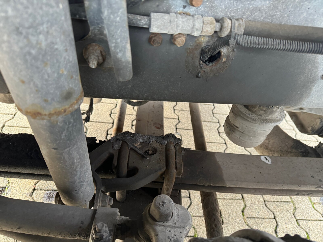FM 380 6x4 R mit Brandschaden FM 380 6x4 R mit Brandschaden - Camión volquete: foto 3 FM 380 6x4 R mit Brandschaden FM 380 6x4 R mit Brandschaden - Camión volquete: foto 3